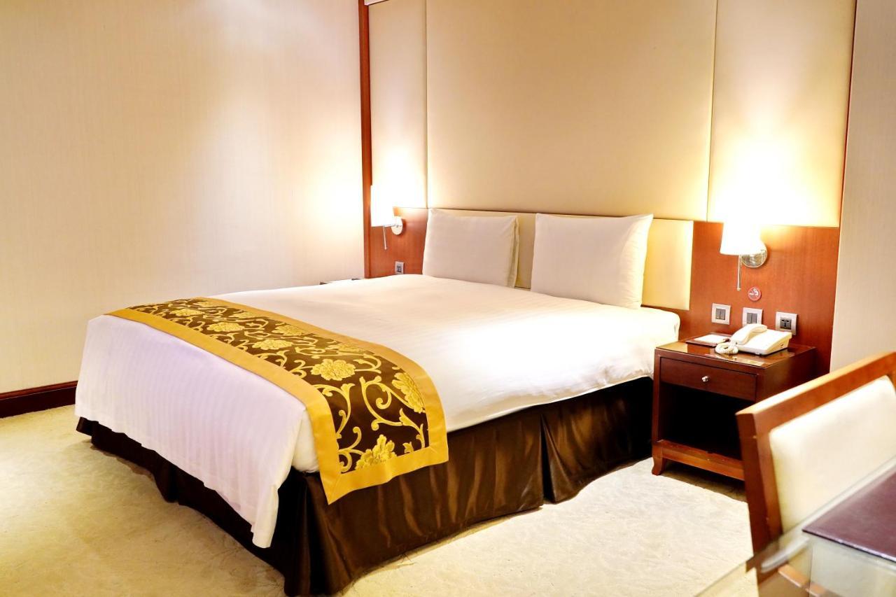 Hu House - Taipei Hotel Luaran gambar