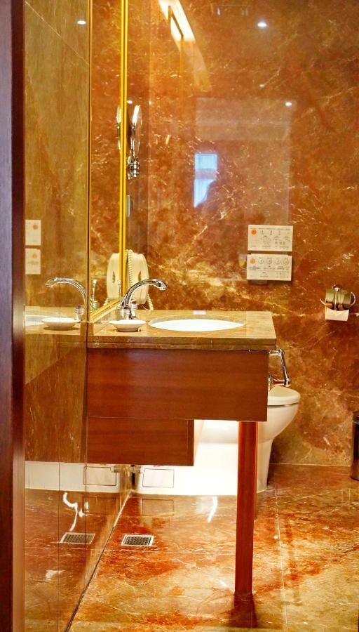 Hu House - Taipei Hotel Luaran gambar